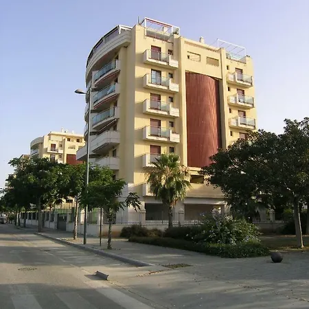 Alojamiento Turistico En Playa Torre Del Mar * Velez Malaga